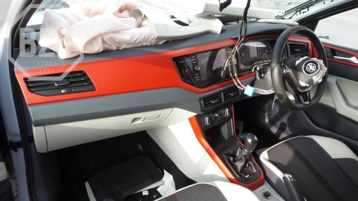 Volkswagen Polo VI 1.0 TSI 12V Sloopvoertuig (2018, Wit)