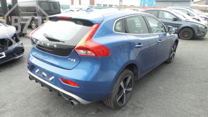 Volvo V40 2.0 T2 16V Sloopvoertuig (2017, Blauw)