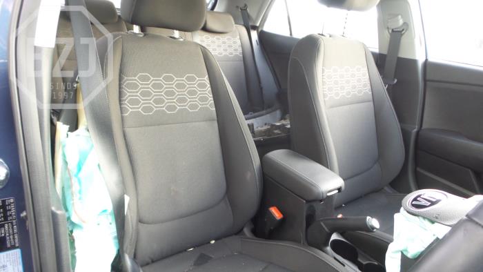 Kia Rio IV 1.4 MPI Autom. 16V Samochód złomowany (2018, Niebieski)