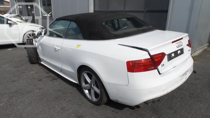 Audi A5 Skrotfordon (2012, WIT)