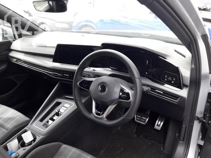 Volkswagen Golf Skrotfordon (2021, METALLIC ZILVER)