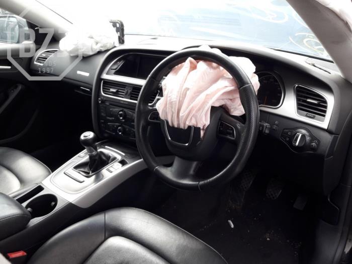 Audi A5 Sportback 2.0 TFSI 16V Sloopvoertuig (2011, Metallic, Zwart)