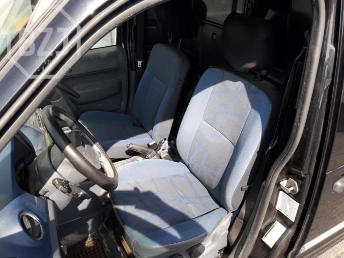 Ford Transit Connect 1.8 TDCi 110 Sloopvoertuig (2012, Metallic, Zwart)