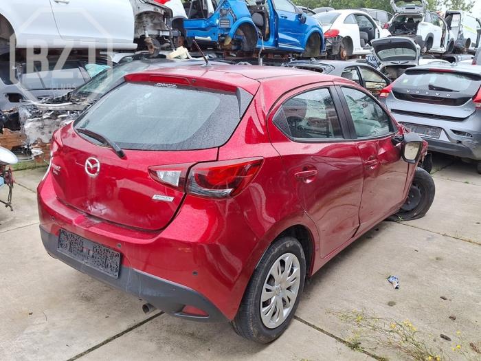 Mazda 2 1.5 SkyActiv-G 75 Skrotfordon (2020, METALLIC ROOD)