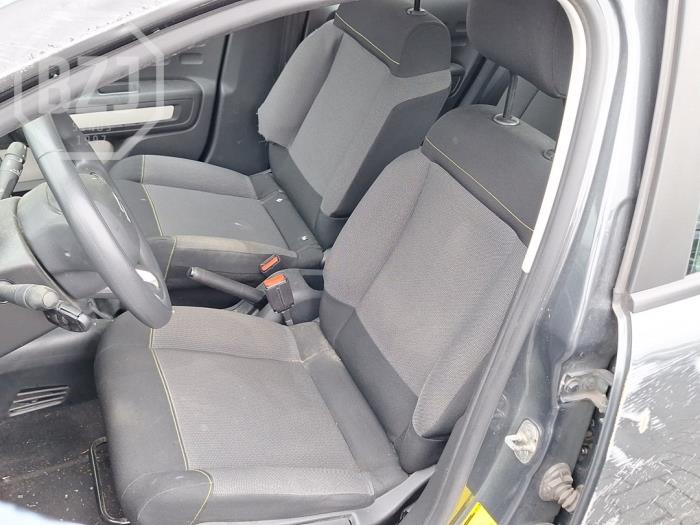 Citroen C3 1.2 Vti 12V PureTech Sloopvoertuig (2018, Metallic, Grijs)