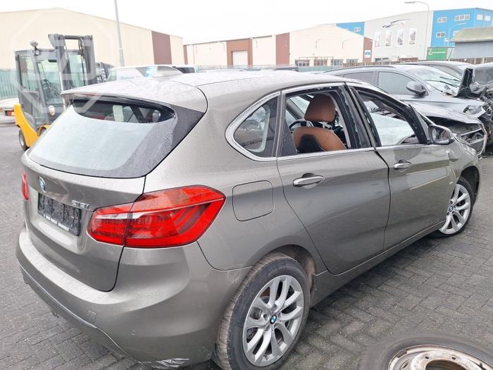 BMW 2 serie Active Tourer 218i 1.5 TwinPower Turbo 12V Skrotfordon (2016, METALLIC GRIJS)