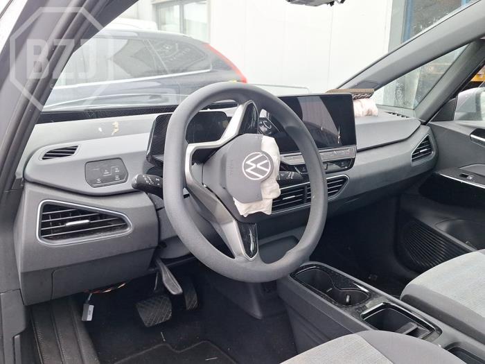 Volkswagen ID.3 45 kWh Skrotfordon (2023, GRIJS)