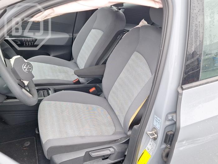 Volkswagen ID.3 45 kWh Skrotfordon (2023, GRIJS)