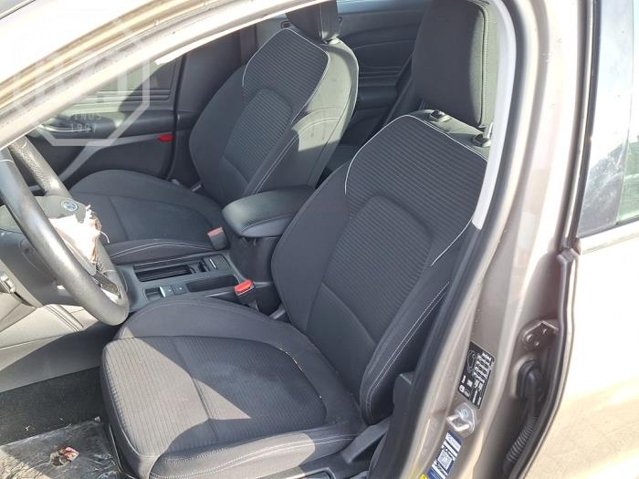 Ford Focus 4 Wagon 1.0 Ti-VCT EcoBoost 12V 125 Sloopvoertuig (2020, Champagne)