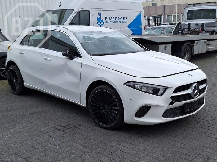 Mercedes A 2.0 A-250 Turbo 16V 4Matic Skrotfordon (2019, WIT)