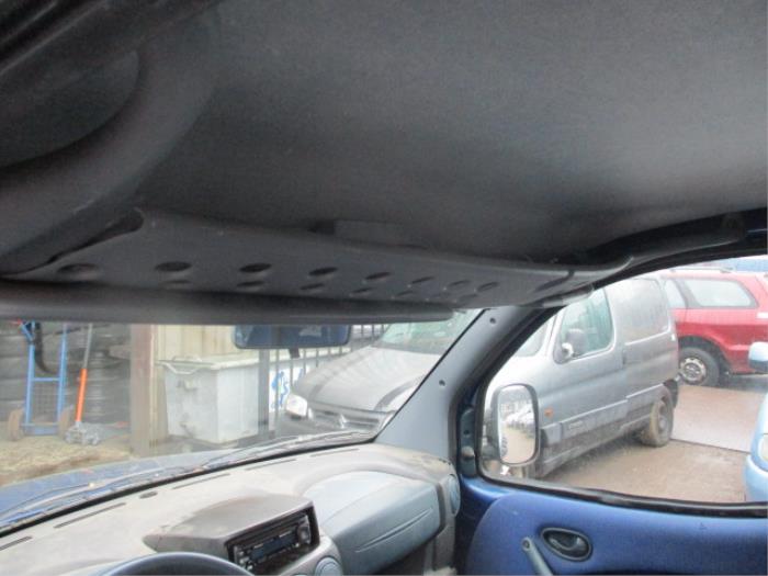 Fiat Doblo 1.6 16V Samochód złomowany (2002, Niebieski)