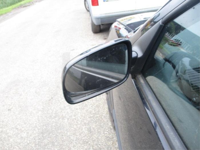 Volkswagen Golf IV 1.6 Skrotfordon (1998, ZWART)