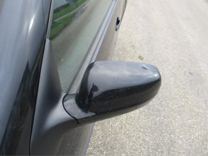 Volkswagen Golf IV 1.6 Skrotfordon (1998, ZWART)