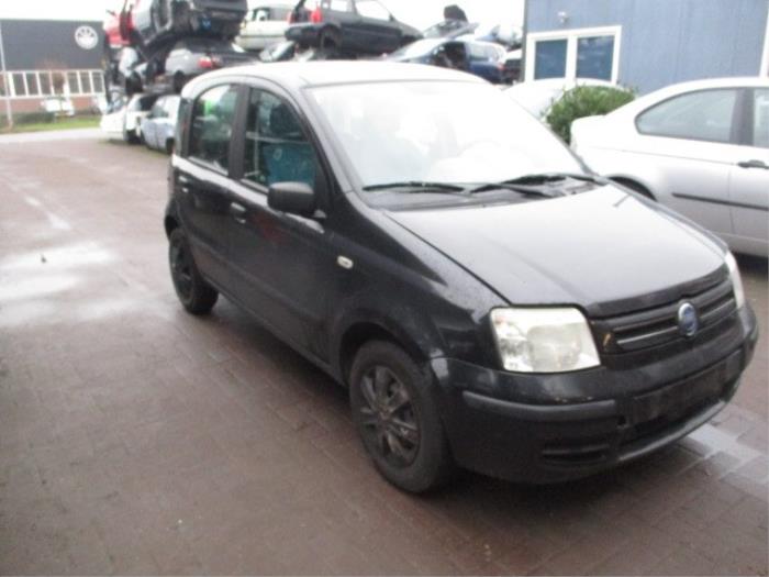 Fiat Panda 1.2 Fire Skrotfordon (2005, ZWART)