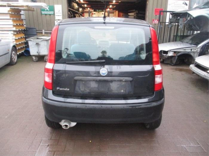 Fiat Panda 1.2 Fire Skrotfordon (2005, ZWART)
