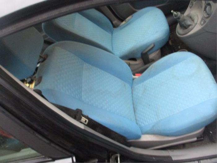 Fiat Panda 1.2 Fire Skrotfordon (2005, ZWART)