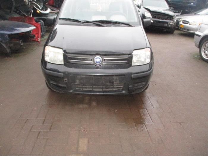 Fiat Panda 1.2 Fire Skrotfordon (2005, ZWART)