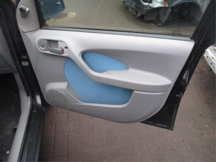 Fiat Panda 1.2 Fire Skrotfordon (2005, ZWART)