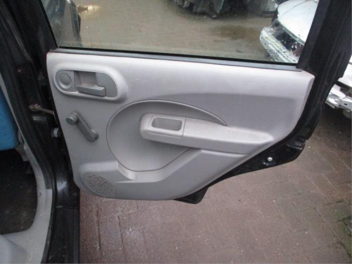 Fiat Panda 1.2 Fire Skrotfordon (2005, ZWART)