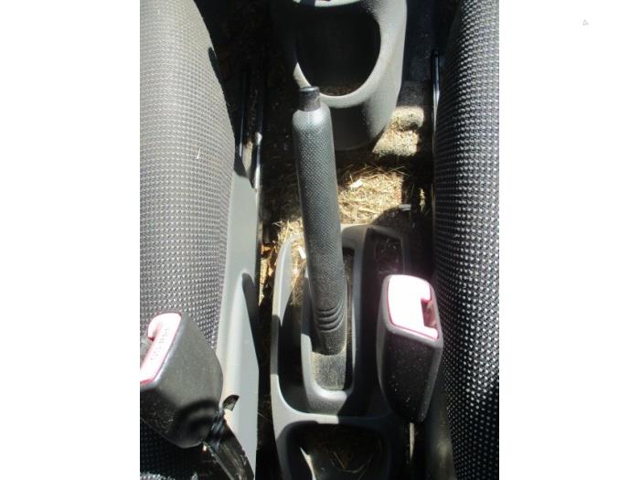 Peugeot 107 1.0 12V Samochód złomowany (2006, Zólty)