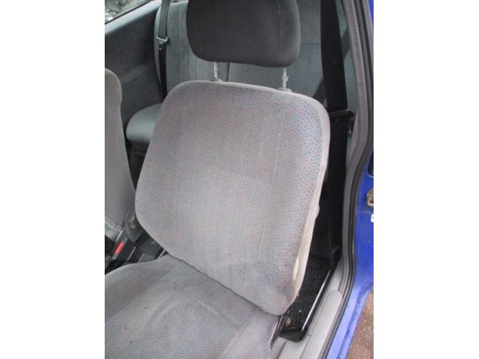 Opel Corsa B 1.4i Van Skrotfordon (1996, BLAUW)