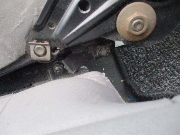 Opel Corsa B 1.4i Van Skrotfordon (1996, BLAUW)