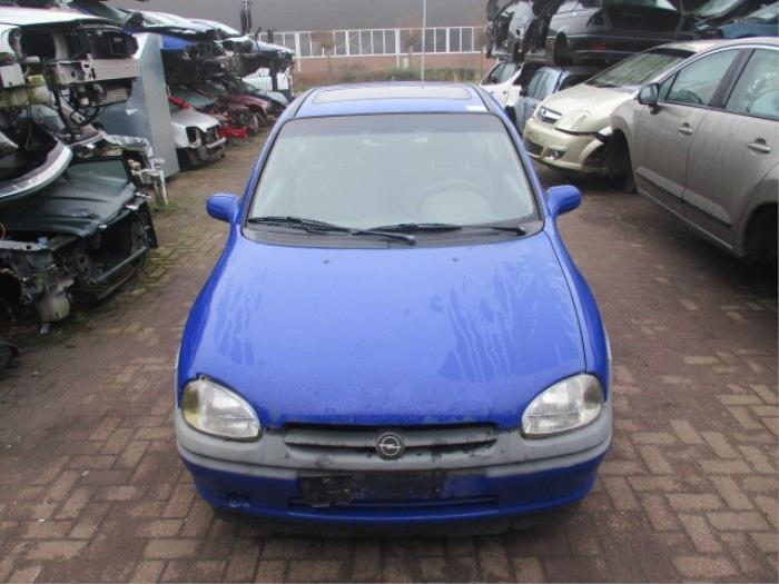 Opel Corsa B 1.4i Van Skrotfordon (1996, BLAUW)
