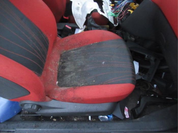 Opel Corsa D 1.3 CDTi 16V ecoFLEX Samochód złomowany (2011, Szary)