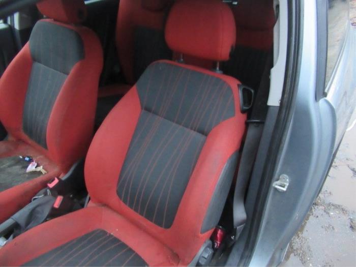 Opel Corsa D 1.3 CDTi 16V ecoFLEX Samochód złomowany (2011, Szary)