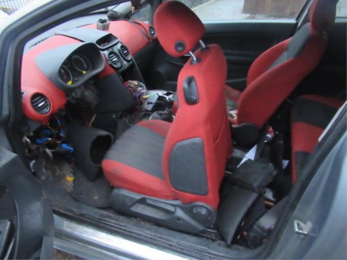 Opel Corsa D 1.3 CDTi 16V ecoFLEX Samochód złomowany (2011, Szary)