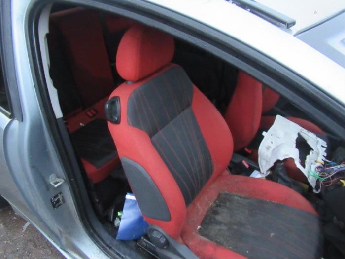 Opel Corsa D 1.3 CDTi 16V ecoFLEX Samochód złomowany (2011, Szary)