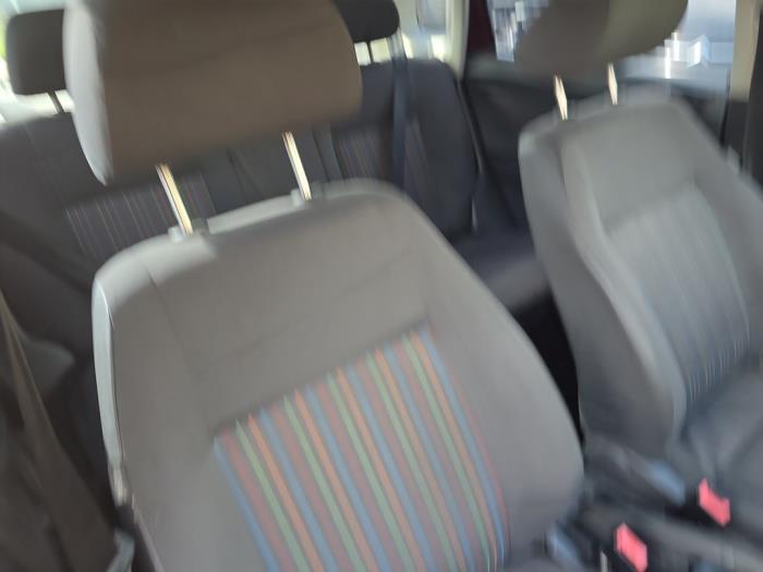 Volkswagen Polo IV 1.4 16V Skrotfordon (2006, ROOD)