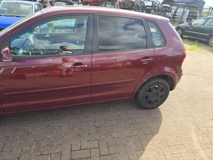 Volkswagen Polo IV 1.4 16V Skrotfordon (2006, ROOD)