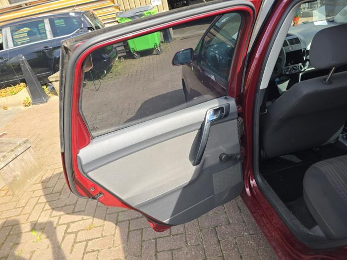 Volkswagen Polo IV 1.4 16V Skrotfordon (2006, ROOD)