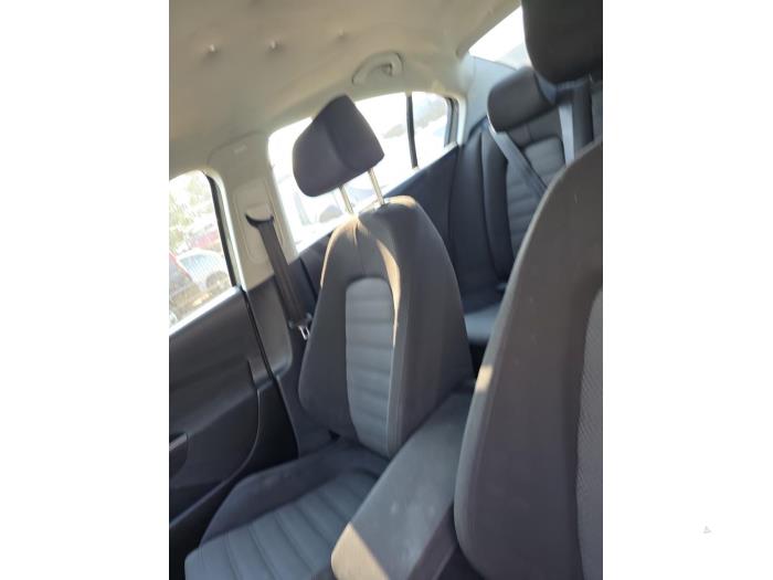 Volkswagen Passat Variant 2.0 FSI 16V Samochód złomowany (2006, Szary)