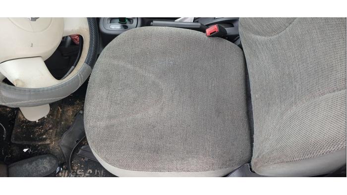 Nissan Micra 1.2 16V Samochód złomowany (2007, Brazowy)