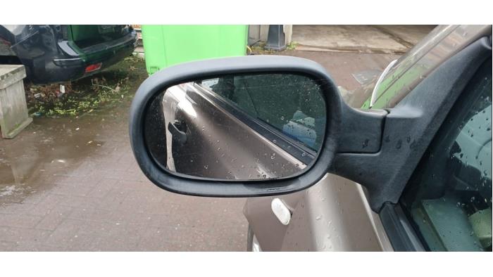 Nissan Micra 1.2 16V Samochód złomowany (2007, Brazowy)