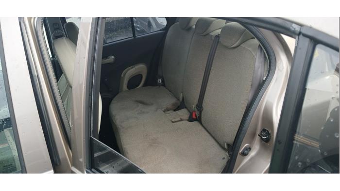 Nissan Micra 1.2 16V Samochód złomowany (2007, Brazowy)