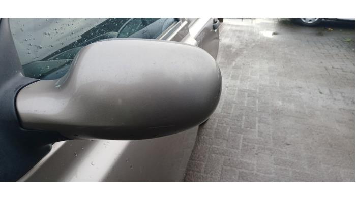 Nissan Micra 1.2 16V Samochód złomowany (2007, Brazowy)