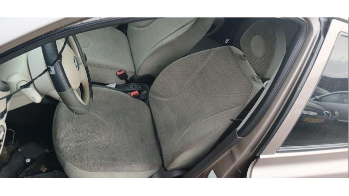 Nissan Micra 1.2 16V Samochód złomowany (2007, Brazowy)