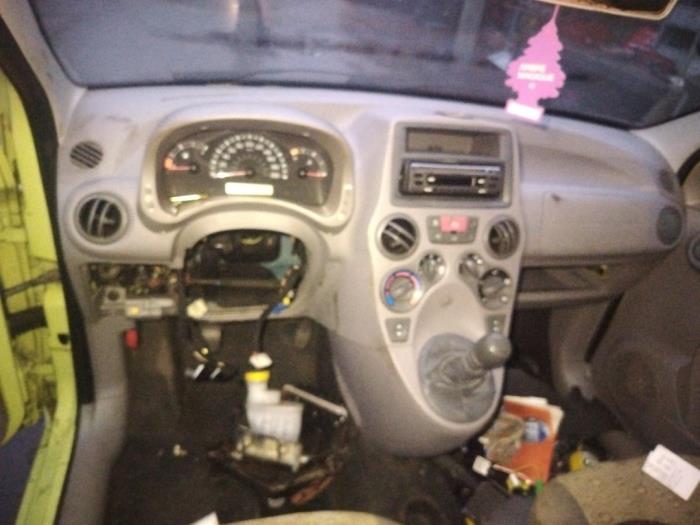 Fiat Panda 1.1 Fire Sloopvoertuig (2005, Groen)