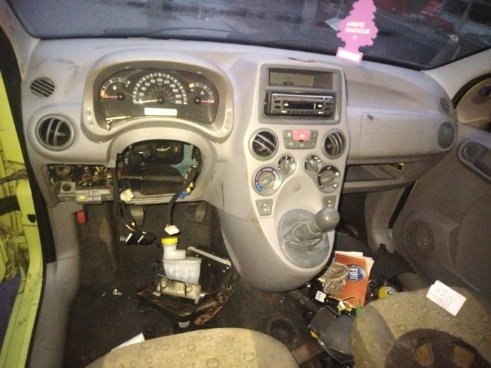 Fiat Panda 1.1 Fire Sloopvoertuig (2005, Groen)