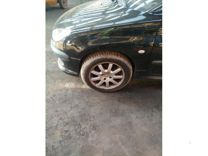 Peugeot 206 CC 2.0 16V Sloopvoertuig (2003, Zwart)