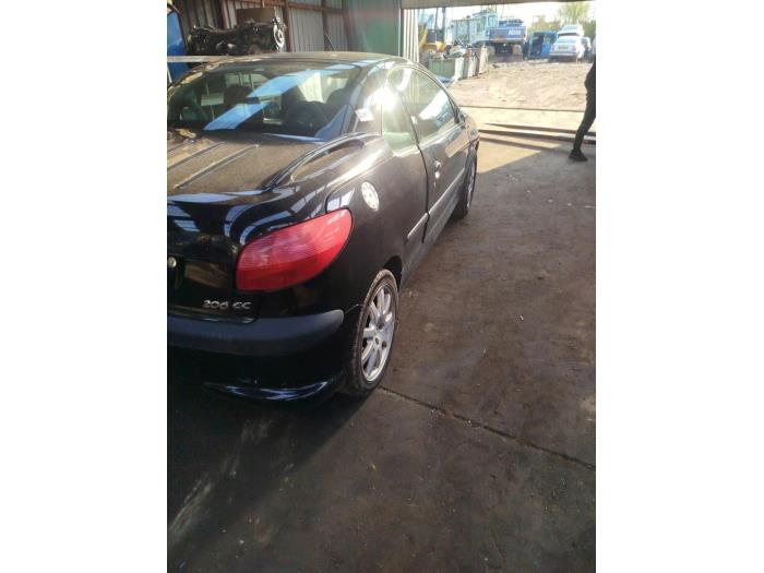 Peugeot 206 CC 2.0 16V Sloopvoertuig (2003, Zwart)