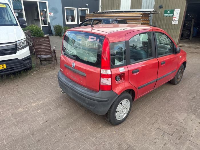 Fiat Panda 1.1 Fire Skrotfordon (2004, ROOD)