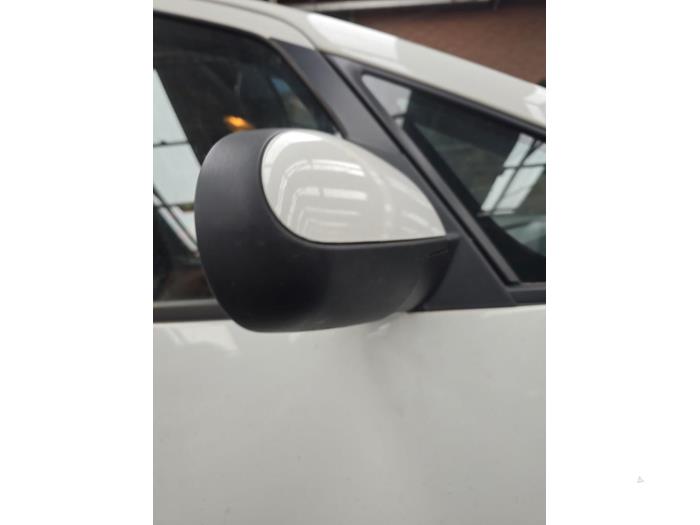 Mitsubishi Colt 1.3 16V Skrotfordon (2012, WIT)