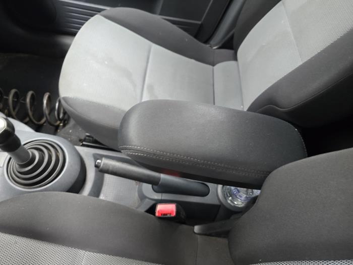 Mitsubishi Colt 1.3 16V Skrotfordon (2012, WIT)