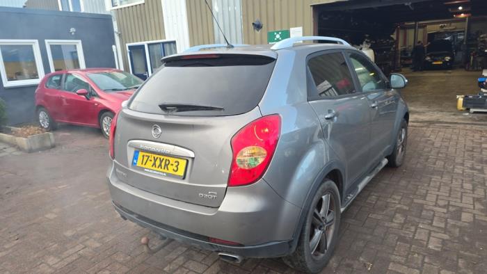 Ssang Yong Korando 2.0 e-XDi 16V 4x4 Skrotfordon (2011, GRIJS)