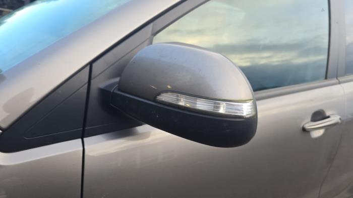 Ssang Yong Korando 2.0 e-XDi 16V 4x4 Skrotfordon (2011, GRIJS)