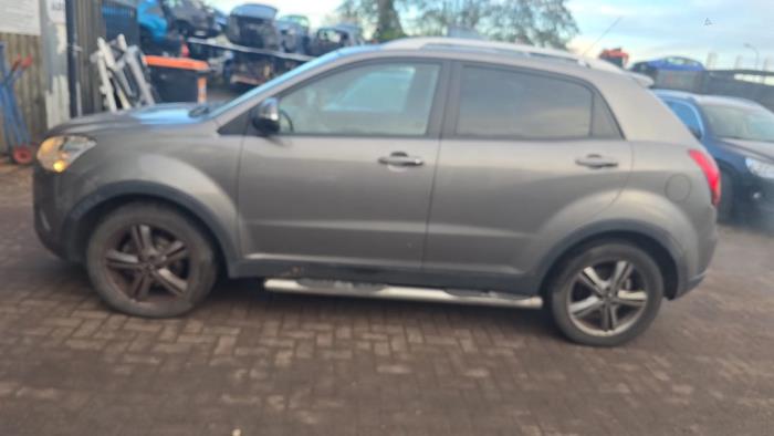 Ssang Yong Korando 2.0 e-XDi 16V 4x4 Skrotfordon (2011, GRIJS)